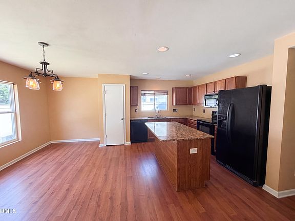2nd image of 3432 Mackinac Island Ln