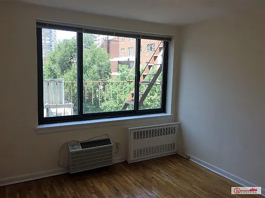 Rented by Cayenne Realty Group | media 14