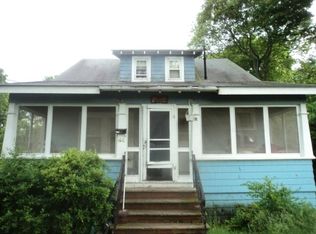44 Poole St, Woburn, MA 01801