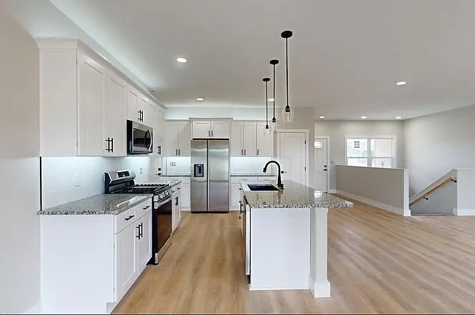 432 Pray Dr — Photo 4
