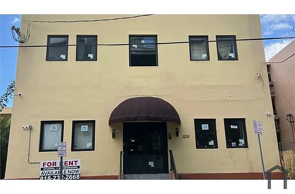 Building Photo - 1528 NW 3rd St