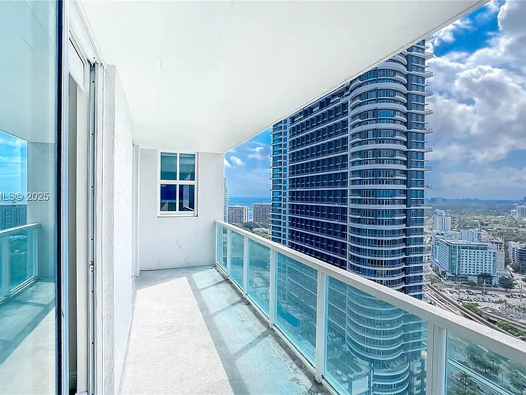 1250 S Miami Ave #3205 — Photo 6