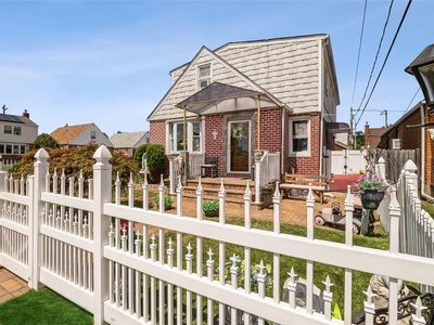 179 109th Avenue, Elmont, NY, 11003