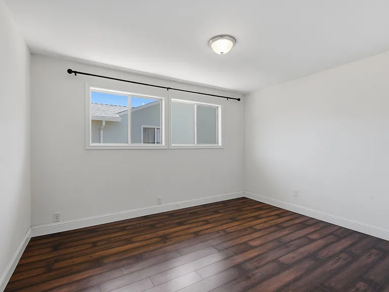 222 Indio Dr — Photo 16