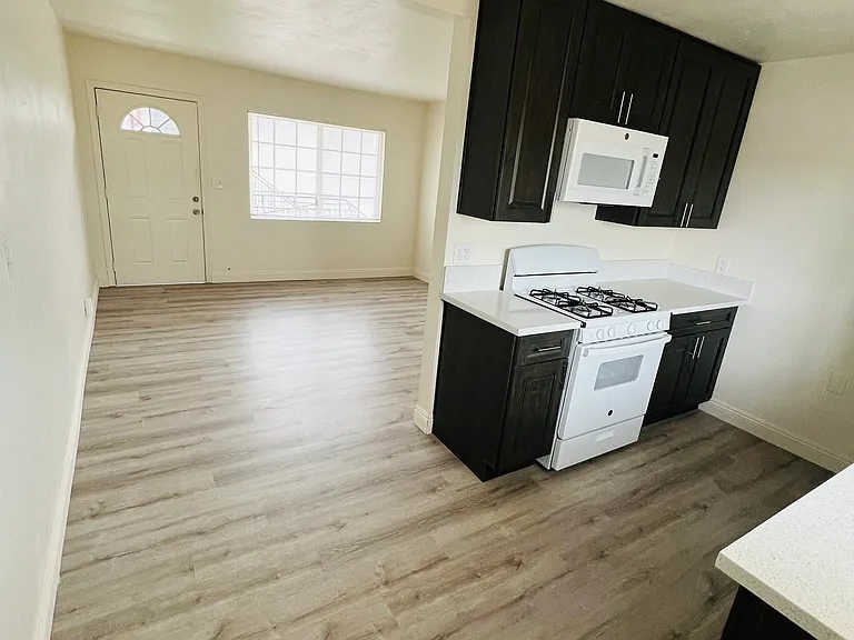 3750 Ocean View Blvd #3 — Photo 7