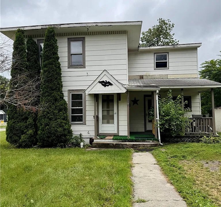 1320 Grand Central Ave