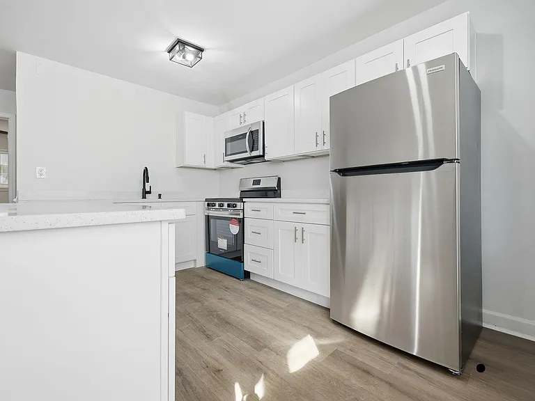 2065 E Ocean View Ave — Photo 6
