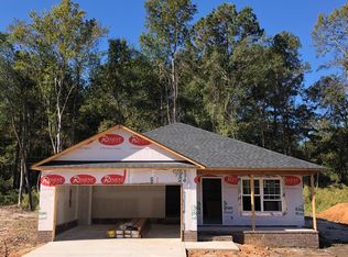 1028 Dover Cir, Sumter, SC 29154