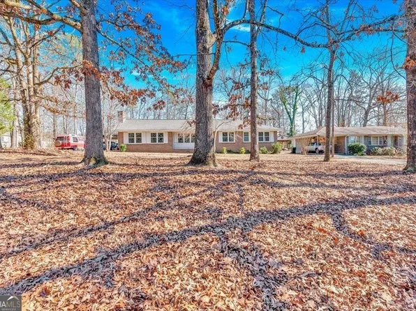 436 Lakeview Dr, Cedartown, GA 30125