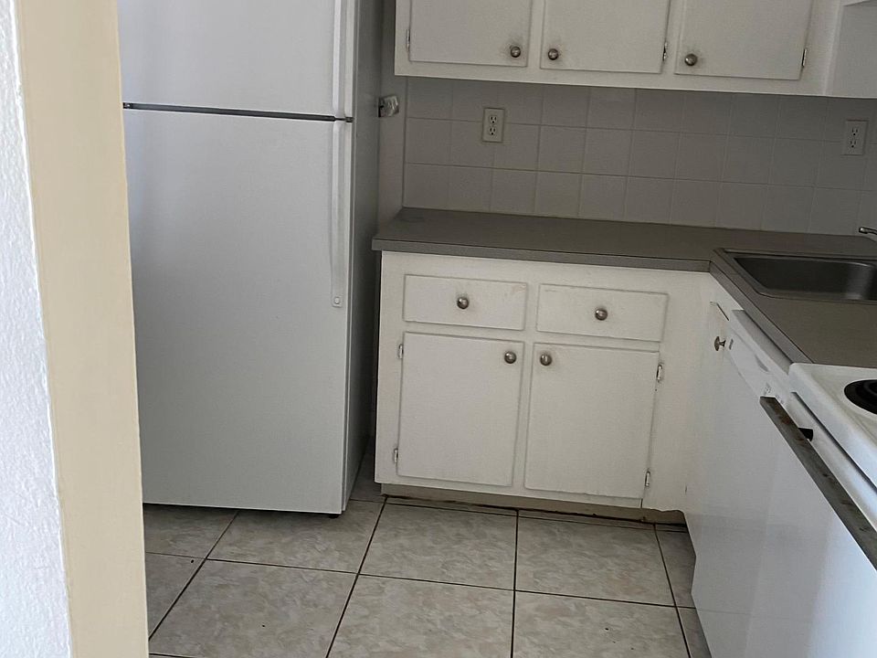 1st image of 9460 Fontainebleau Blvd APT 433