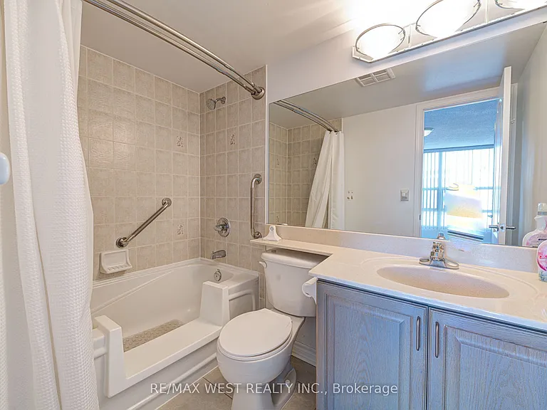 1 Elm Dr W #1611 — Photo 15