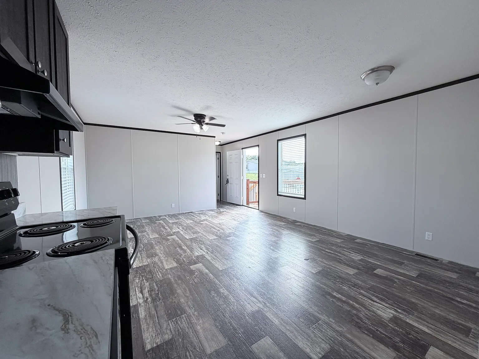 2 bed, $1,379 — Photo 3