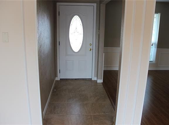 2nd image of 4126 Greenway Dr