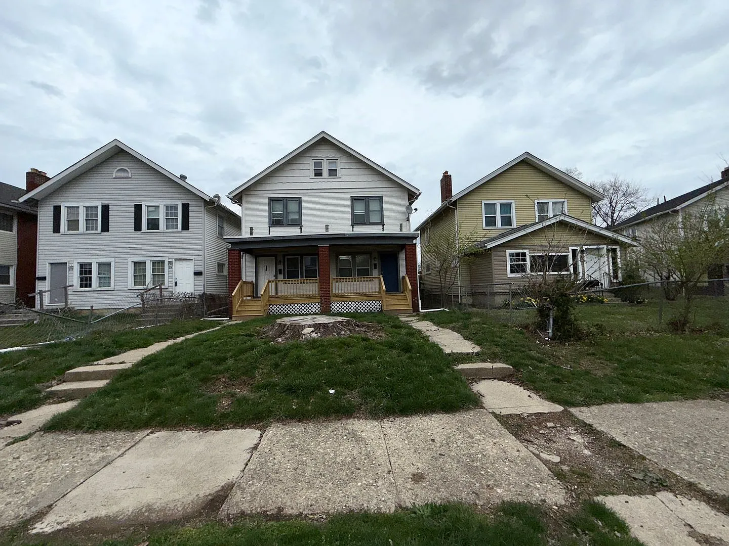 618-620 Racine Ave photo 1