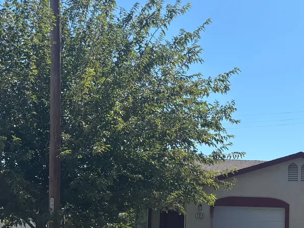 704 Illinois Ave, Los Banos, CA 93635