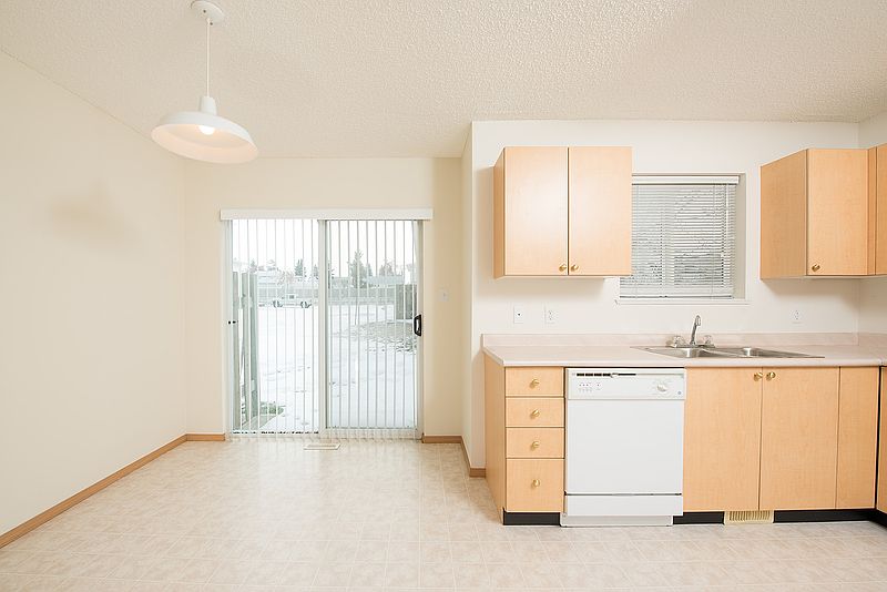 Spruce Grove Apartment for rent - 2 Bedrooms — photo 41