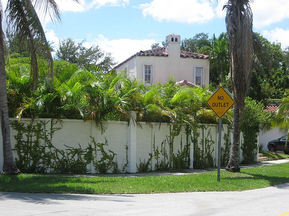 3rd image of 8276 NE 7th Ave