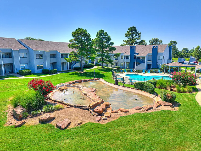 Boulder Ridge Apartments | Newly Remodeled East Tulsa | Broken Arrow Schools + W/D Hookups — Photo 8