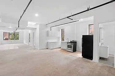 Rented by Safdie Realty Group