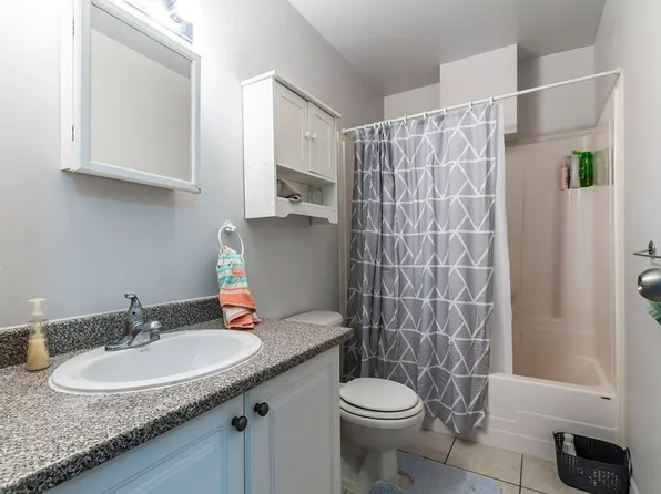 62 University Ave E, Waterloo, ON N2J 2V8