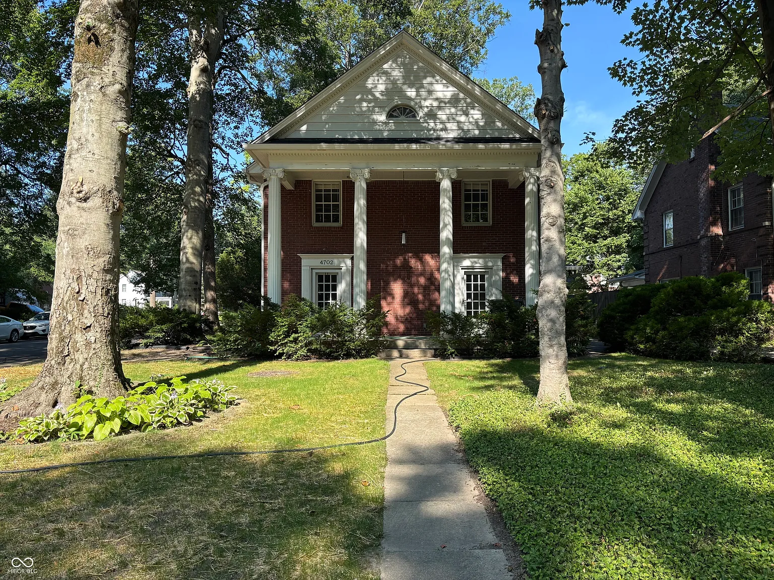 3 bed, 1.5 bath, 1500 sqft, $1,900 — Photo 1