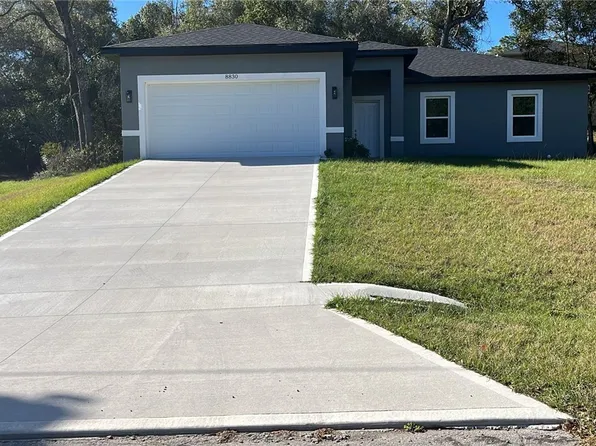 8830 N Salina Dr, Citrus Springs, FL 34434