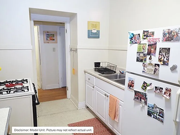 2556 N Murray Ave — Photo 5