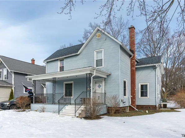 24 Huron St, Hamburg, NY 14075