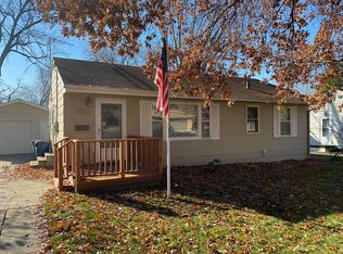 6802 Maryland Dr, Urbandale, IA 50322
