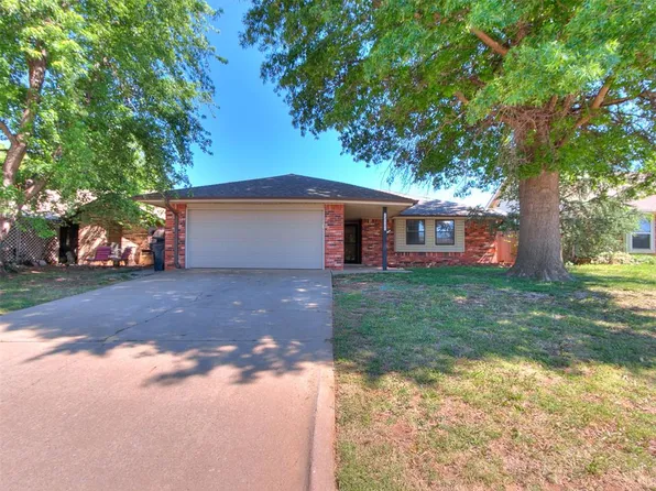 12501 SW 4th St, Yukon, OK 73099
