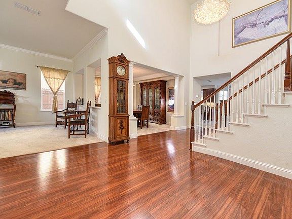 2nd image of 1668 Woodhaven Cir