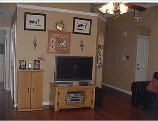 2nd image of 2429 Carrie Ln