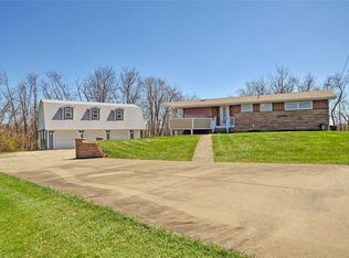 28 Dire Dr, Hickory, PA