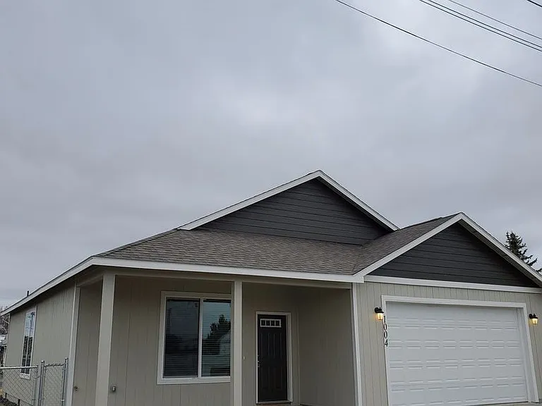 1004 W Kristine St — Photo 1