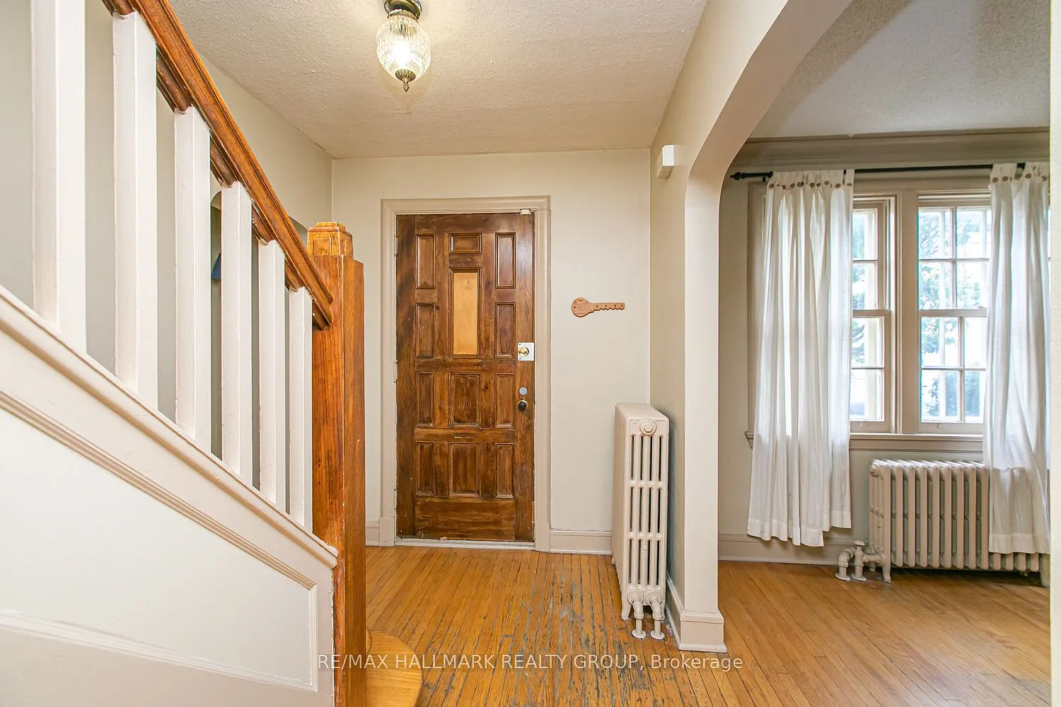 3 bed, $2,950 — Photo 3