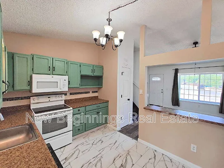 3415 Kirkwood Dr — Photo 7