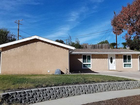 3rd image of 742 London Cir