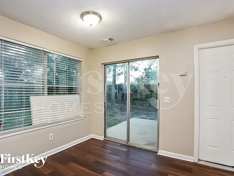 2410 Planters House Ln — Photo 5