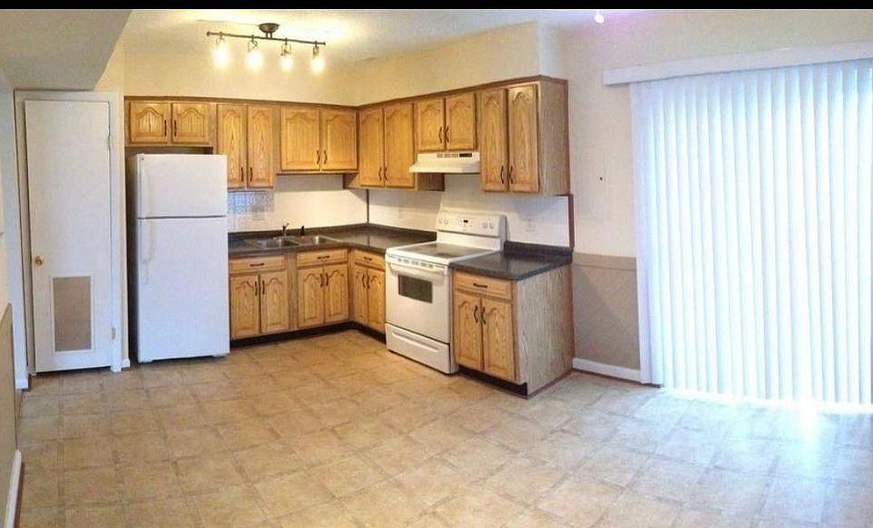 1st image of 1031 Coastaway Dr