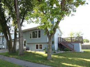 1504 16th Ave S, Fargo, ND 58103