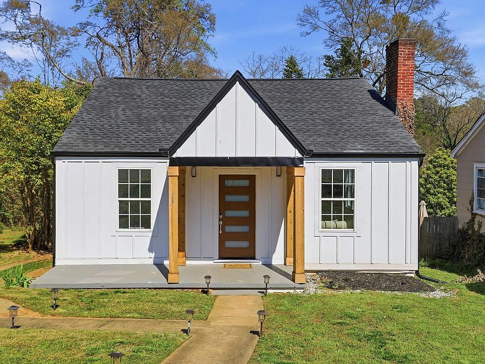 1st image of 14 Hawthorne Ln