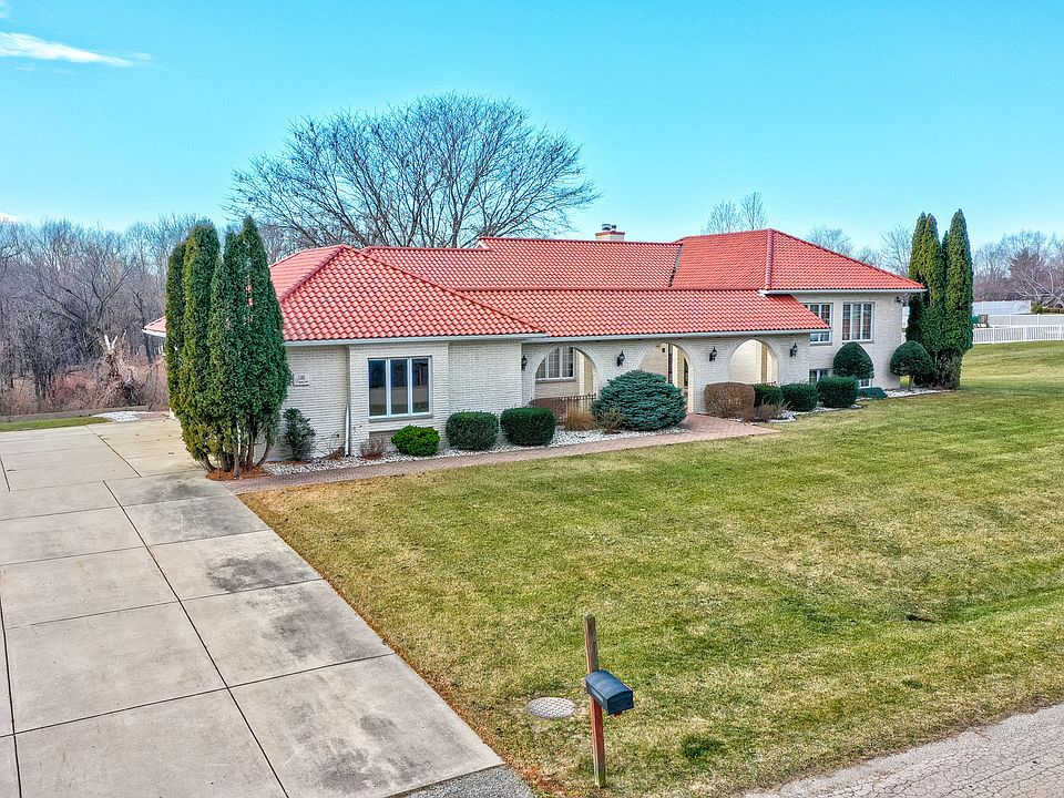 11 Spring Creek Dr, Spring Valley, IL 61362 Zillow