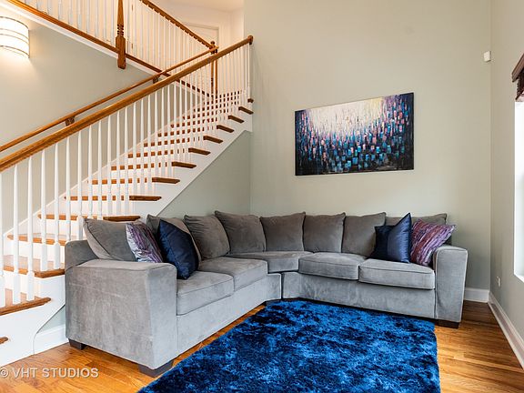 2nd image of 4727 Auvergne Ave