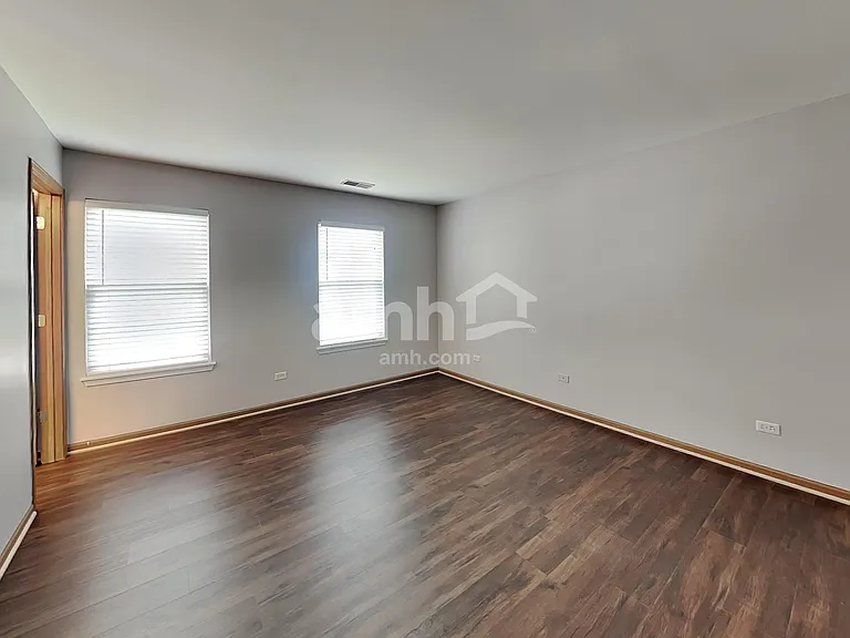 2415 Sisters Ct — Photo 11