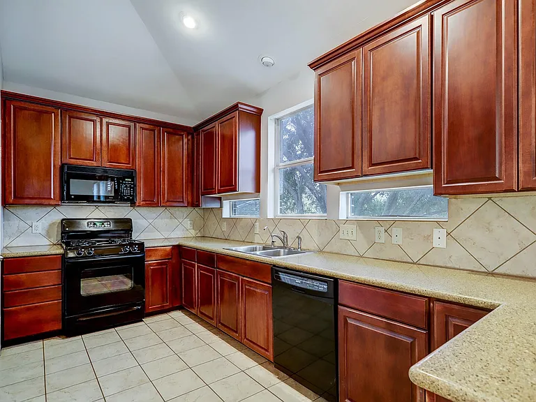 2211 Roy St #B — Photo 10