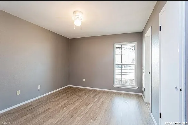 4900 E Stassney Ln — Photo 7