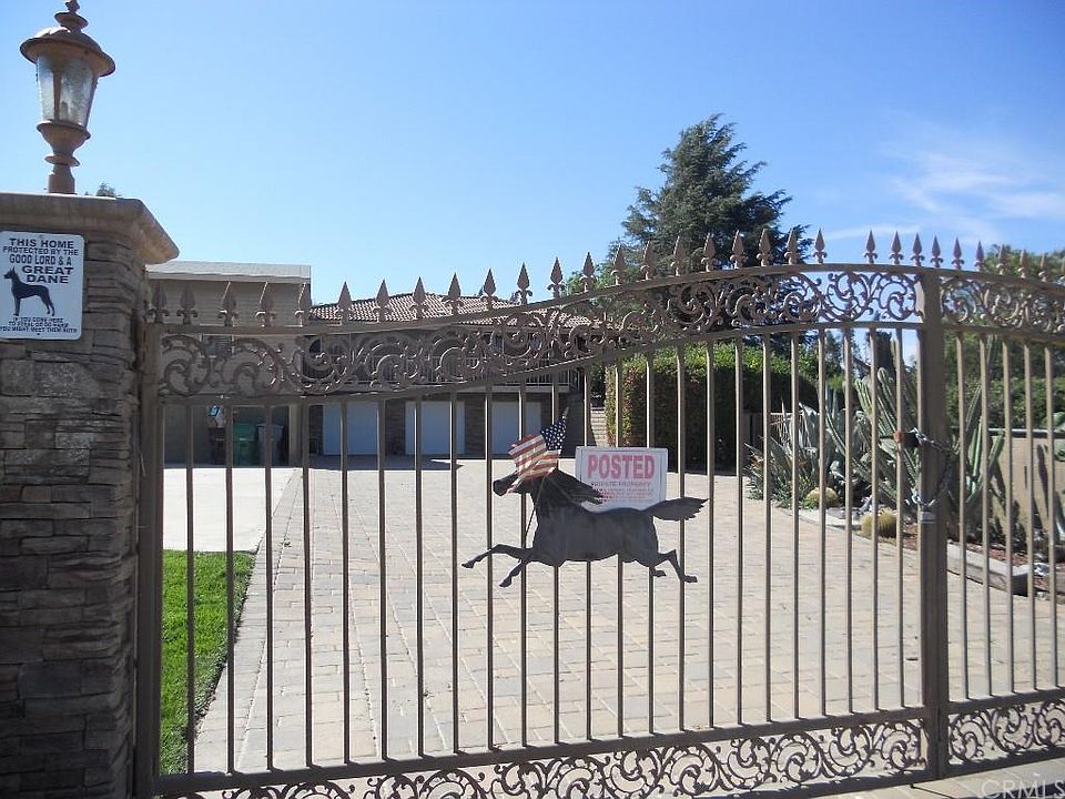 1st image of 42421 Shaw Ln