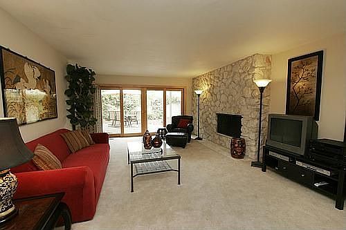 2nd image of 2532 Cherry Ave