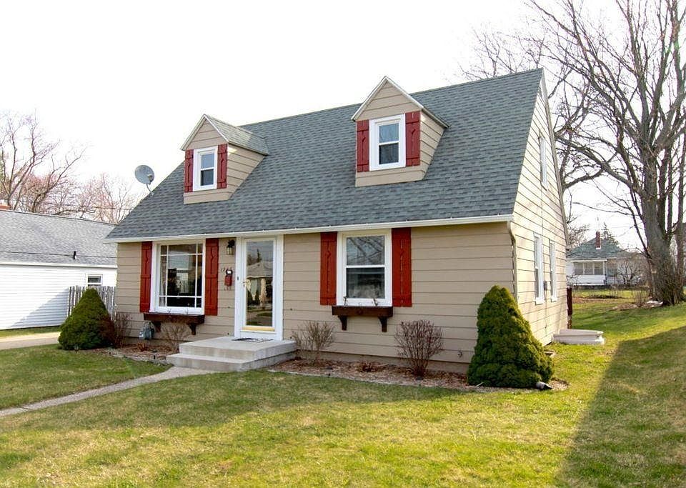 1st image of 1246 Houseman Ave NE