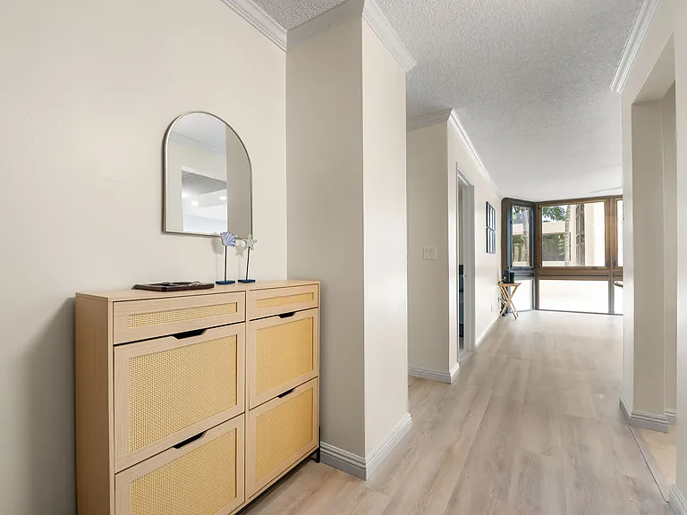 521 Hahaione St #2/2L — Photo 36